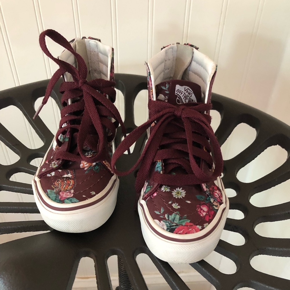 Vans - Picture 3 of 6